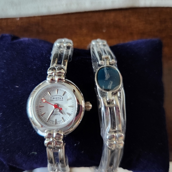 Watch and bracelet set - Picture 1 of 5